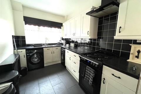 3 bedroom terraced house for sale, Bow Street, Rugeley