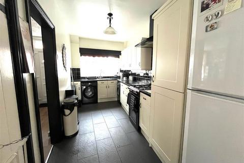 3 bedroom terraced house for sale, Bow Street, Rugeley