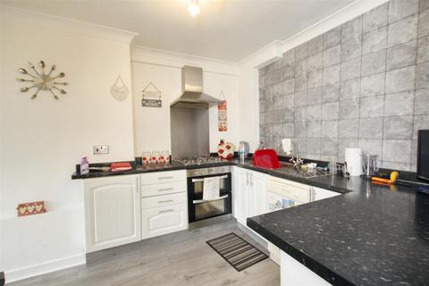 11 Stuart Drive, Lanark, ML11 7HE