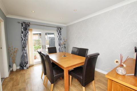 11 Stuart Drive, Lanark, ML11 7HE