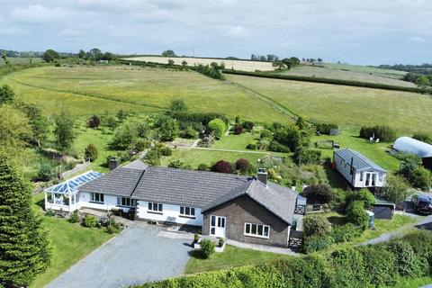 4 bedroom property with land for sale, Dihewyd, Lampeter