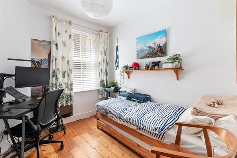 128a Durham Road, London, SW20 0DG