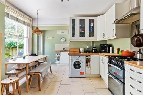 128a Durham Road, London, SW20 0DG