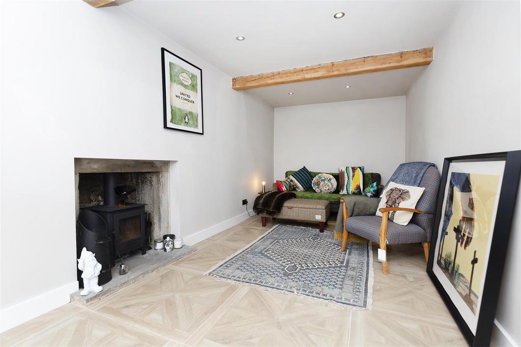 Living/Sitting Room