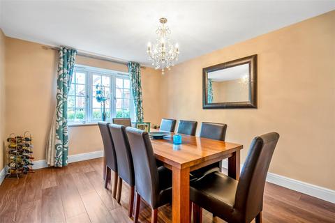15 Parkfields, Sutton Coldfield, B74 4GA