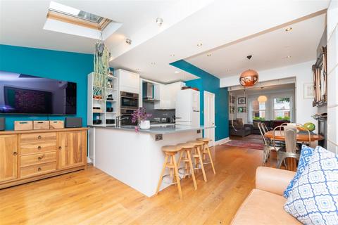 85 Devonshire Road, London, W5 4TS
