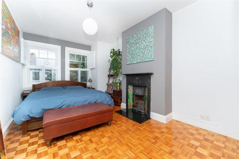 85 Devonshire Road, London, W5 4TS