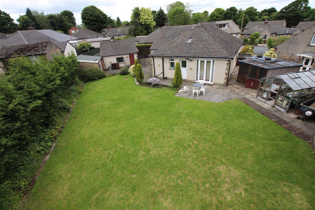 Hindley Walk, Horton Bank Top, Bradford 4 bed detached bungalow for