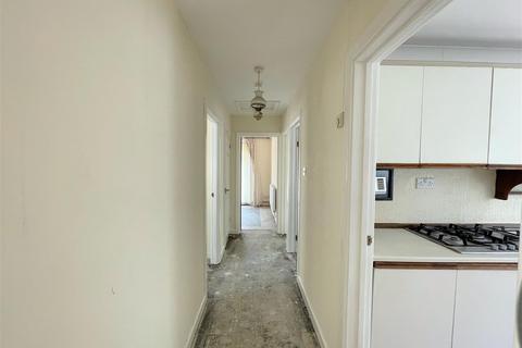 65 Bryncatwg, Neath, SA10 8BH