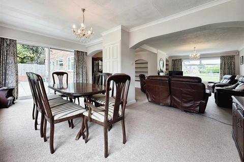 4 bedroom detached house for sale, The Fairways, Leamington Spa