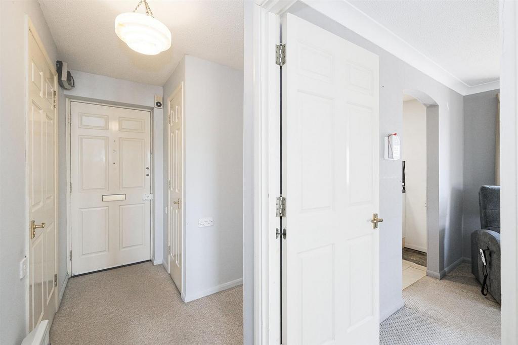 21 Ennerdale Court-14 rszd.jpg