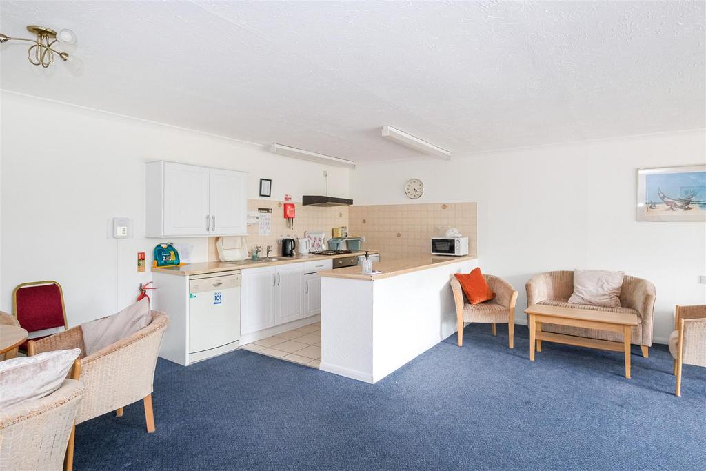 6 Ennerdale Court-19.JPG