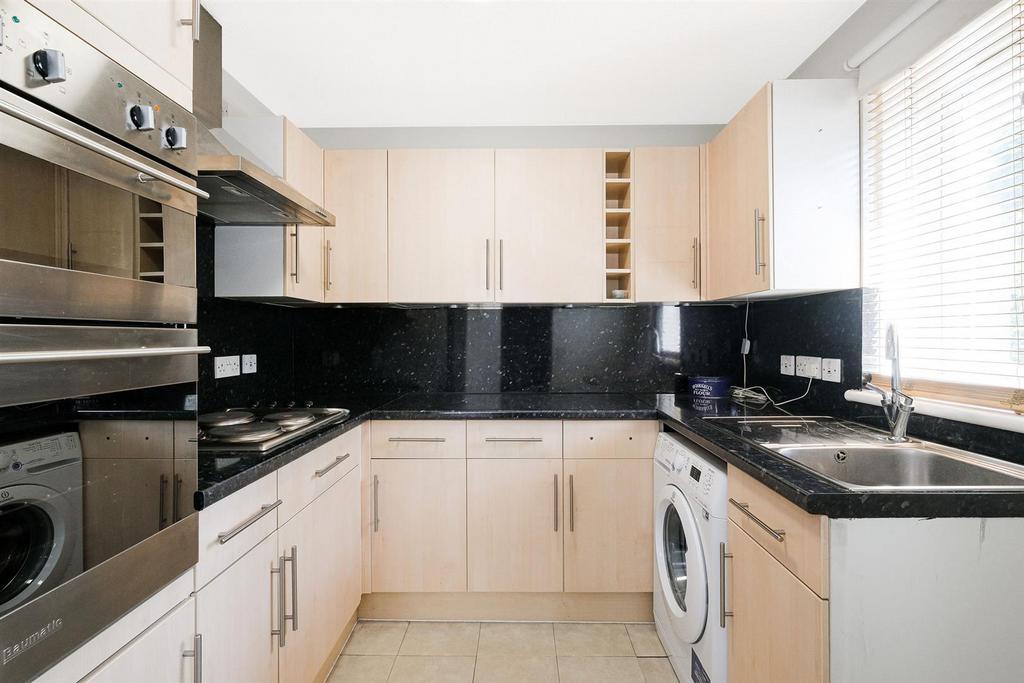 21 Ennerdale Court-5 rszd.jpg
