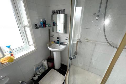 15 Woodbank Road, Bromley, BR1 5HA