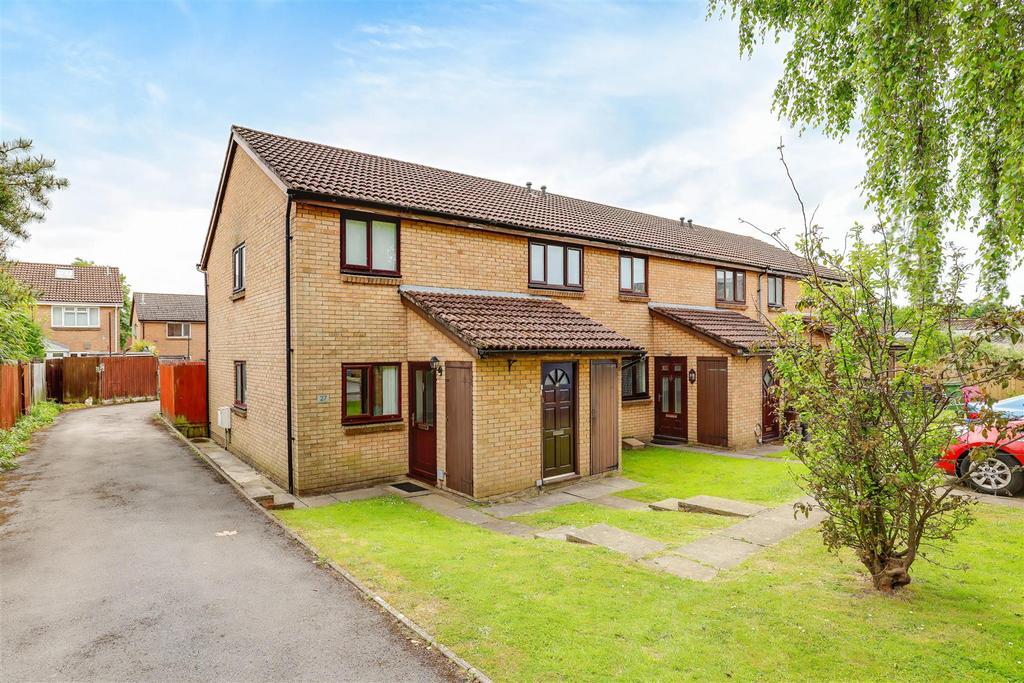 Oxwich Close, Fairwater, Cardiff 2 bed for sale £150,000