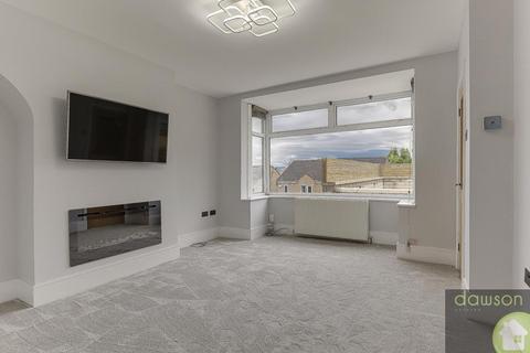 4 bedroom end of terrace house for sale, Lower Range, Halifax