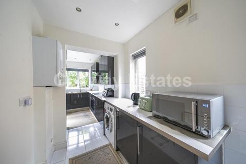 24 Abercorn Road, London, NW7 1JE