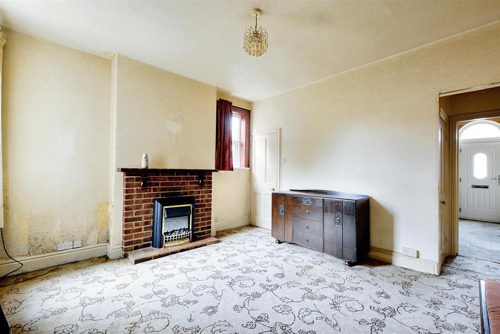 Hawthorne Avenue, Long Eaton 3 bed semidetached house for sale £125,000