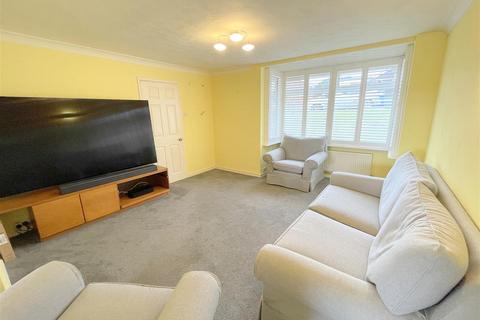 3 bedroom semi-detached house for sale, Eccles Road, Ipswich