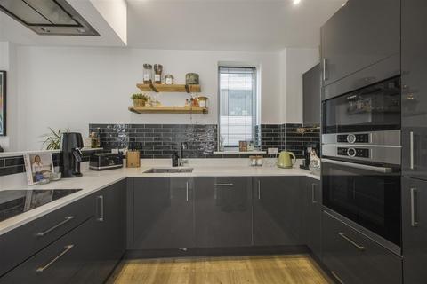 75 Beck Square, London, E10 7FW
