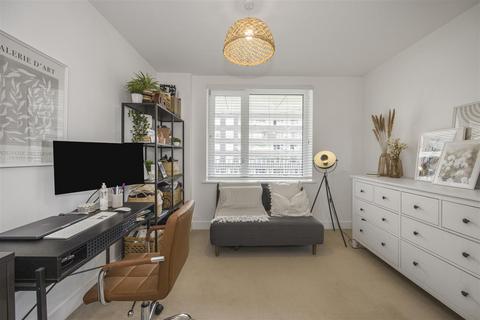 75 Beck Square, London, E10 7FW