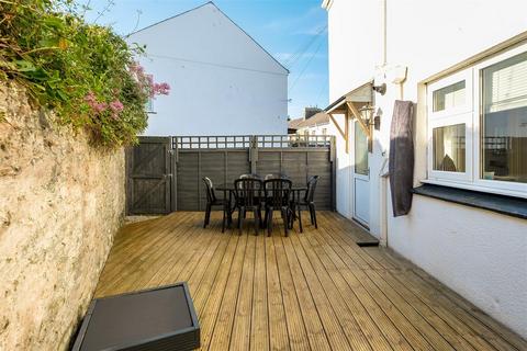 12a Chapel Hill, Newquay, TR7 1ND