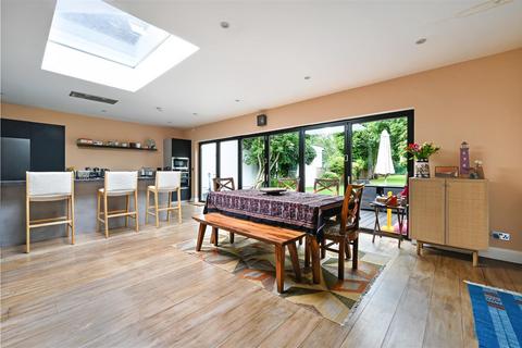 4 bedroom house to rent, Beverley Way, Raynes Park SW20
