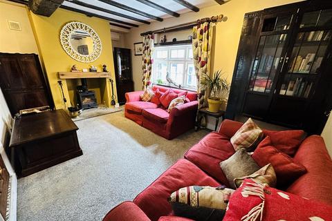 3 bedroom end of terrace house for sale, High Street, Cawood, Selby