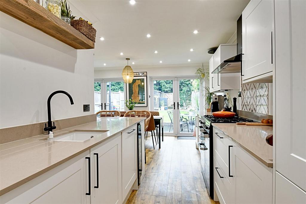Kitchen 8.jpg