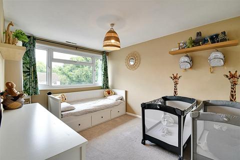 69 Cherry Tree Green, Hertford, SG14 2HS