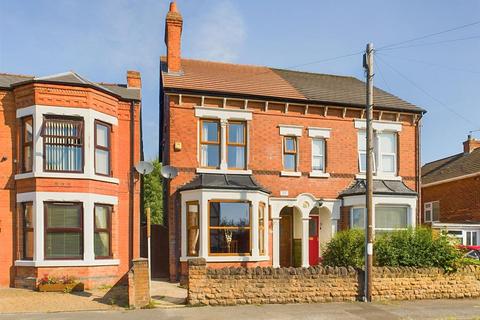 4 bedroom semi-detached house for sale, Forester Road, Nottingham NG3