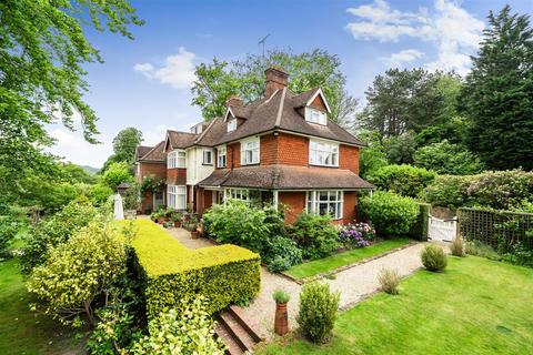 6 bedroom house for sale, Grayswood Road, Haslemere,