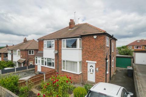 3 bedroom semi-detached house for sale, Hillfoot Avenue, Pudsey