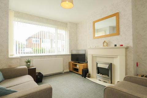 3 bedroom semi-detached house for sale, Hillfoot Avenue, Pudsey