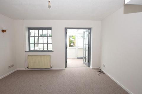 2 bedroom end of terrace house to rent, Gara Close, Swindon Village, Cheltenham