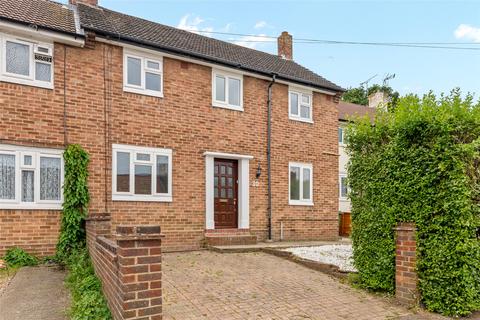 30 Randalls Crescent, Leatherhead, KT22 7NP