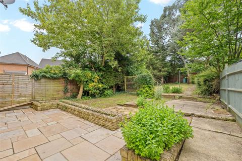 30 Randalls Crescent, Leatherhead, KT22 7NP