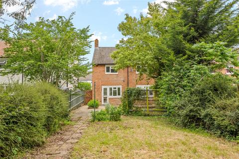 30 Randalls Crescent, Leatherhead, KT22 7NP