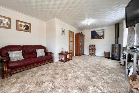 4 bedroom detached bungalow for sale, Covent Garden Road, Caister-On-Sea