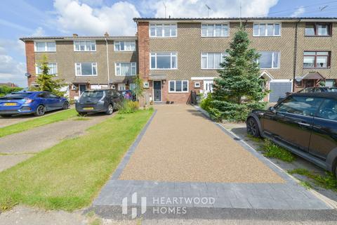 4 bedroom terraced house for sale, Meadway, Colney Heath, St. Albans, AL4 0PT