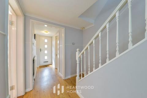 38 Meadway, Colney Heath, St Albans, AL4 0PT