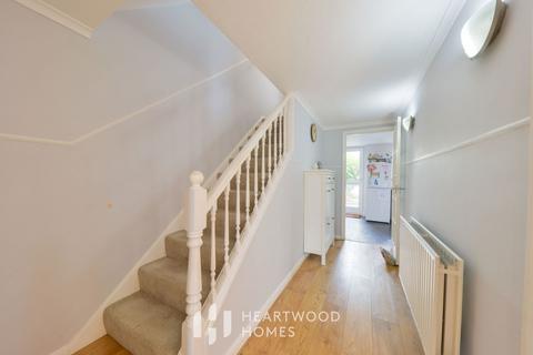 38 Meadway, Colney Heath, St Albans, AL4 0PT
