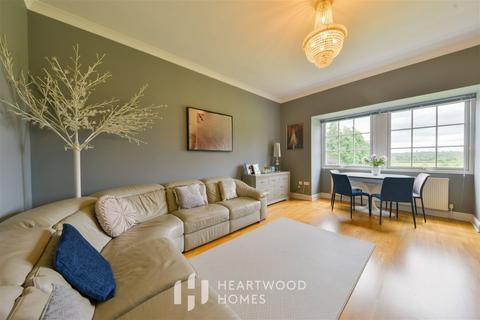 2 bedroom apartment for sale, West Hall, Beningfield Drive, AL2 1FD - Attractive Views