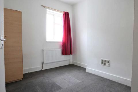 3 bedroom terraced house for sale, Halley Road, Manor Park, London E12