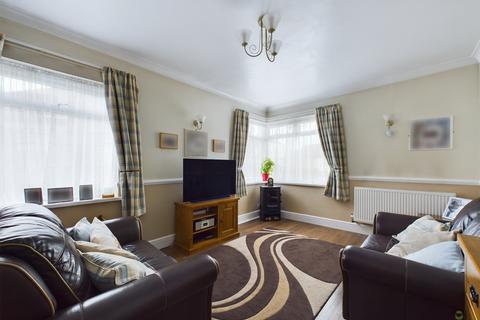 35 Dunwich Road, Bexleyheath, DA7 5EW