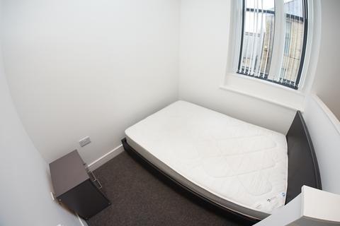 Studio to rent, Law Russell House, 63 Vicar Lane, Bradford, West Yorkshire, BD1