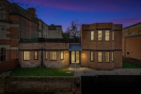 undefined, Earls Avenue, Folkestone, CT20