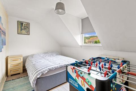 44 Athelstan Road, Folkestone, CT19 6EU