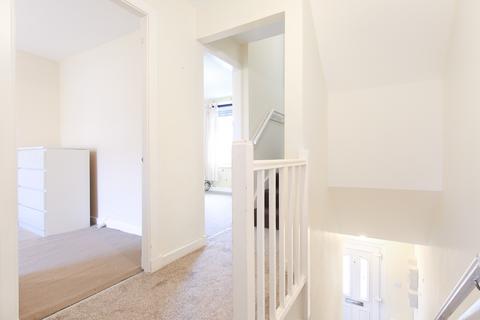 35 Clermiston Grove, Edinburgh, EH4 7DA