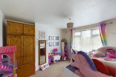 33 Parsonage Manorway, Belvedere, DA17 6LN